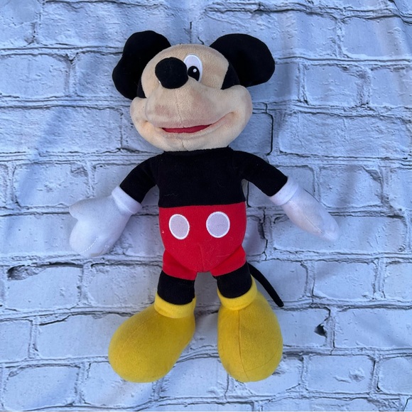 2010 Fisher Price Mattel Mickey Mouse Stuffed Animal Toy - Picture 1 of 6